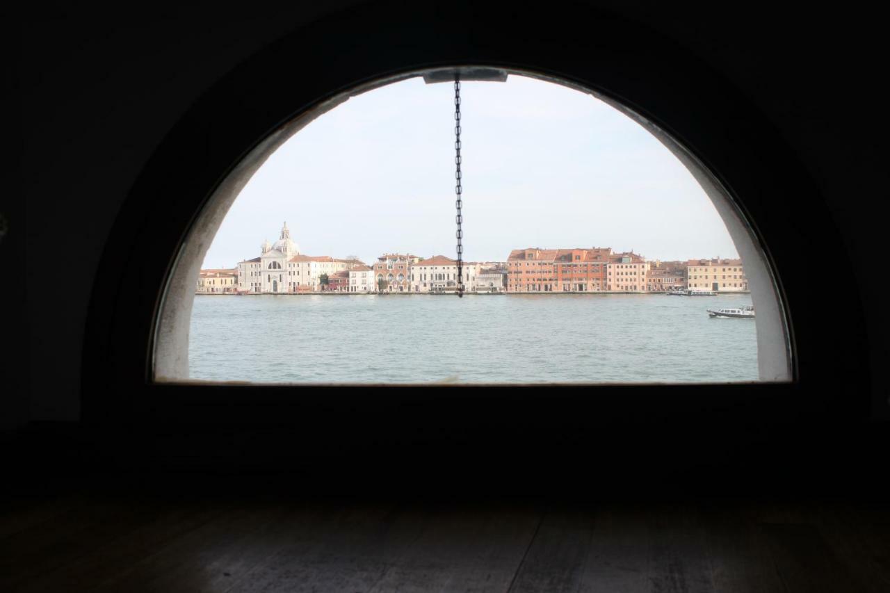 Mimi'S Loft Apartment Venesia Bagian luar foto